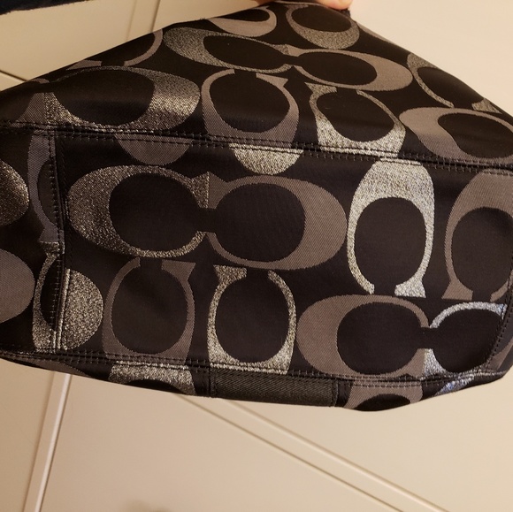 Coach handbag - Picture 3 of 5